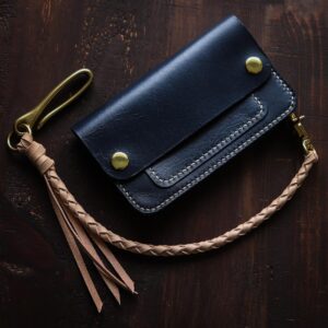 Leather trucker wallet mid blue lanyard